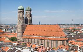 FRAUENKIRCHE - A MAIOR IGREJA DE MUNICH NA ALEMANHA - VPI TURISMO