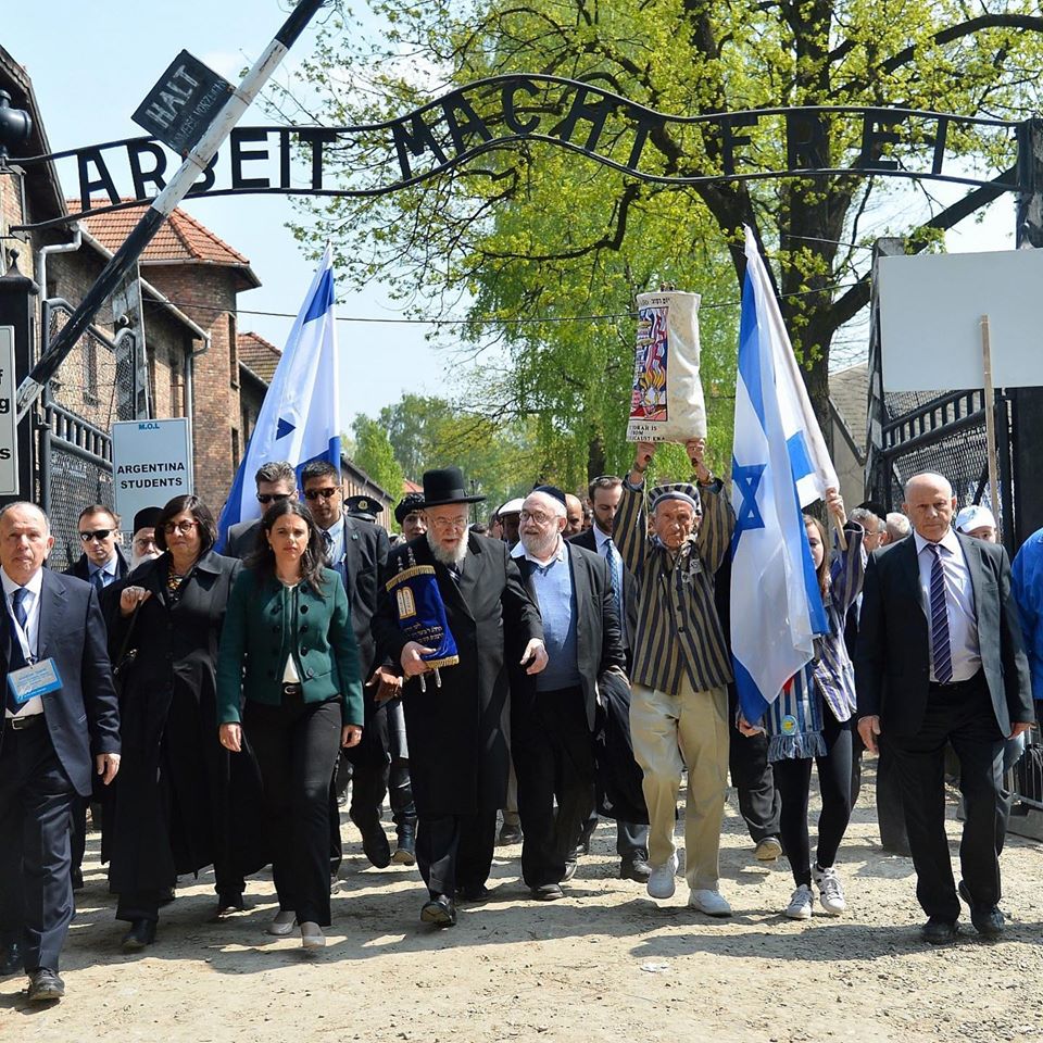 EM MEMÓRIA DO HOLOCAUSTO : YOM HASHOÁ EM ISRAEL- VPI TURISMO- VIAGEM - EXCURSÃO