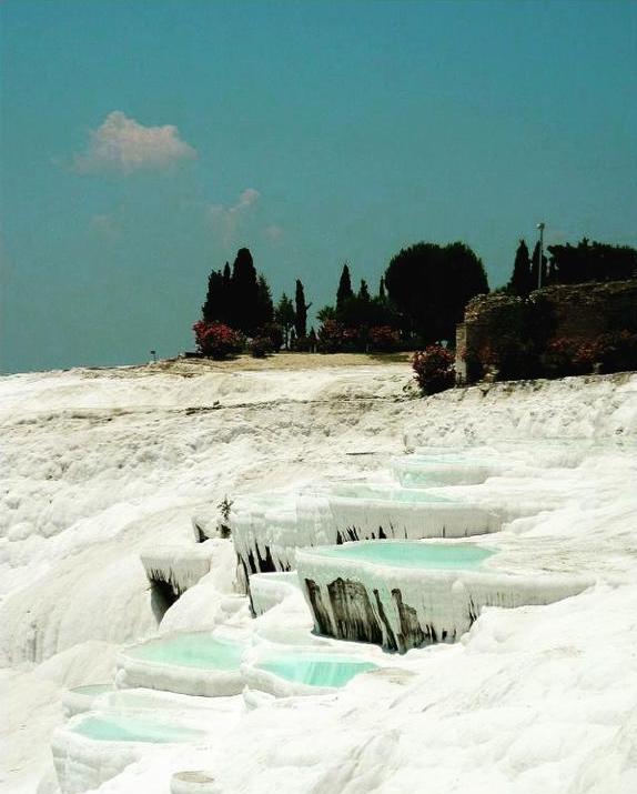 PAMUKKALE E SUAS PISCINAS TERMAIS- VPI TURISMO- VIAGEM- EXCURSÃO