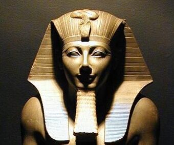 AMENHOTEP III NO EGITO- VPI TURISMO- VIAGEM- EXCURSÃO