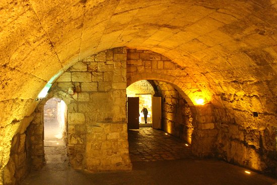 TÚNEL DE EZEQUIAS OU TÚNEL DE SILOÉ- VPI TURISMO - VIAGEM - EXCURSÃO