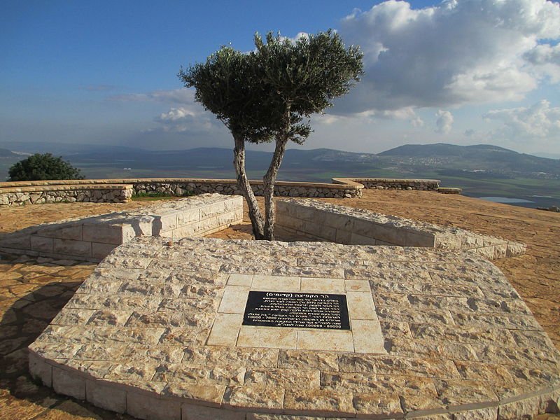MONTE DO PRECIPÍCIO EM ISRAEL- VPI TURISMO- VIAGEM- EXCURSÃO