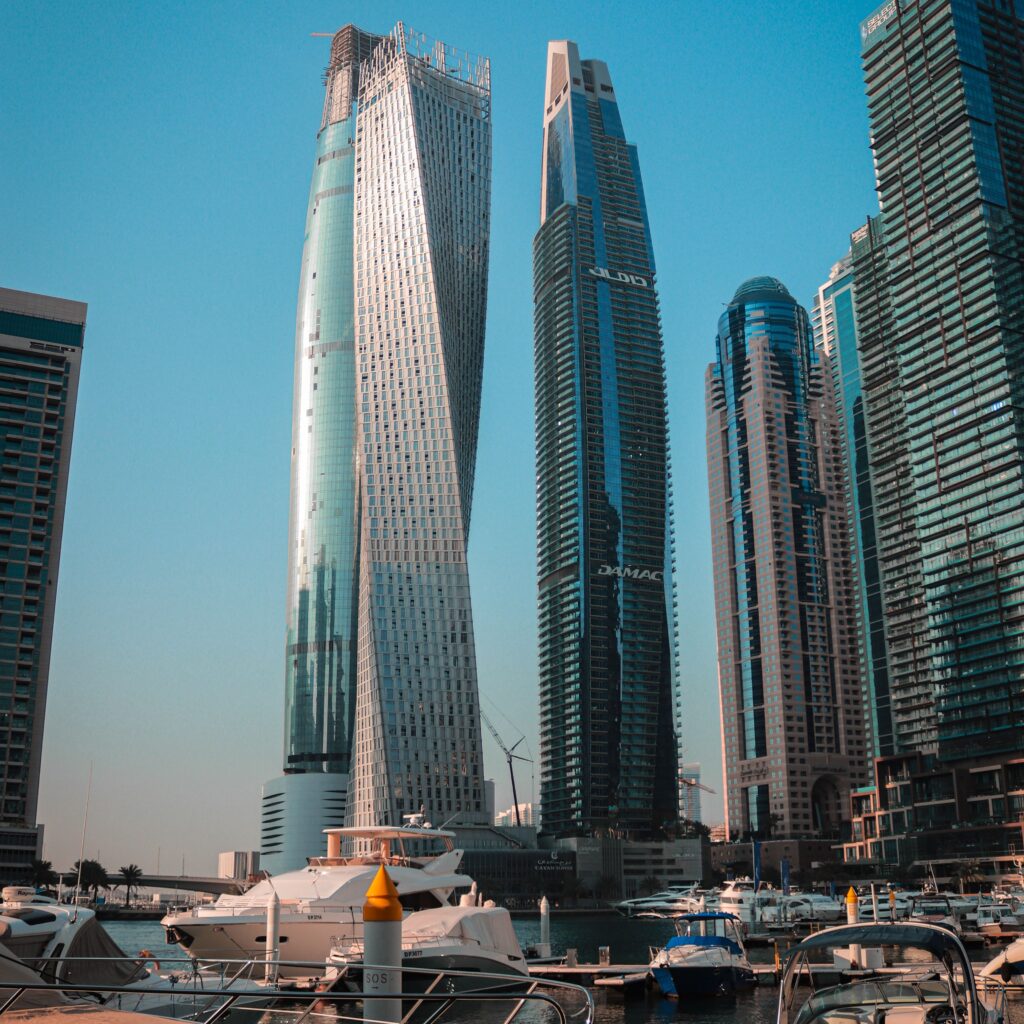 Dubai Marina: onde o luxo contemporâneo encontra o horizonte mais impressionante de Dubai